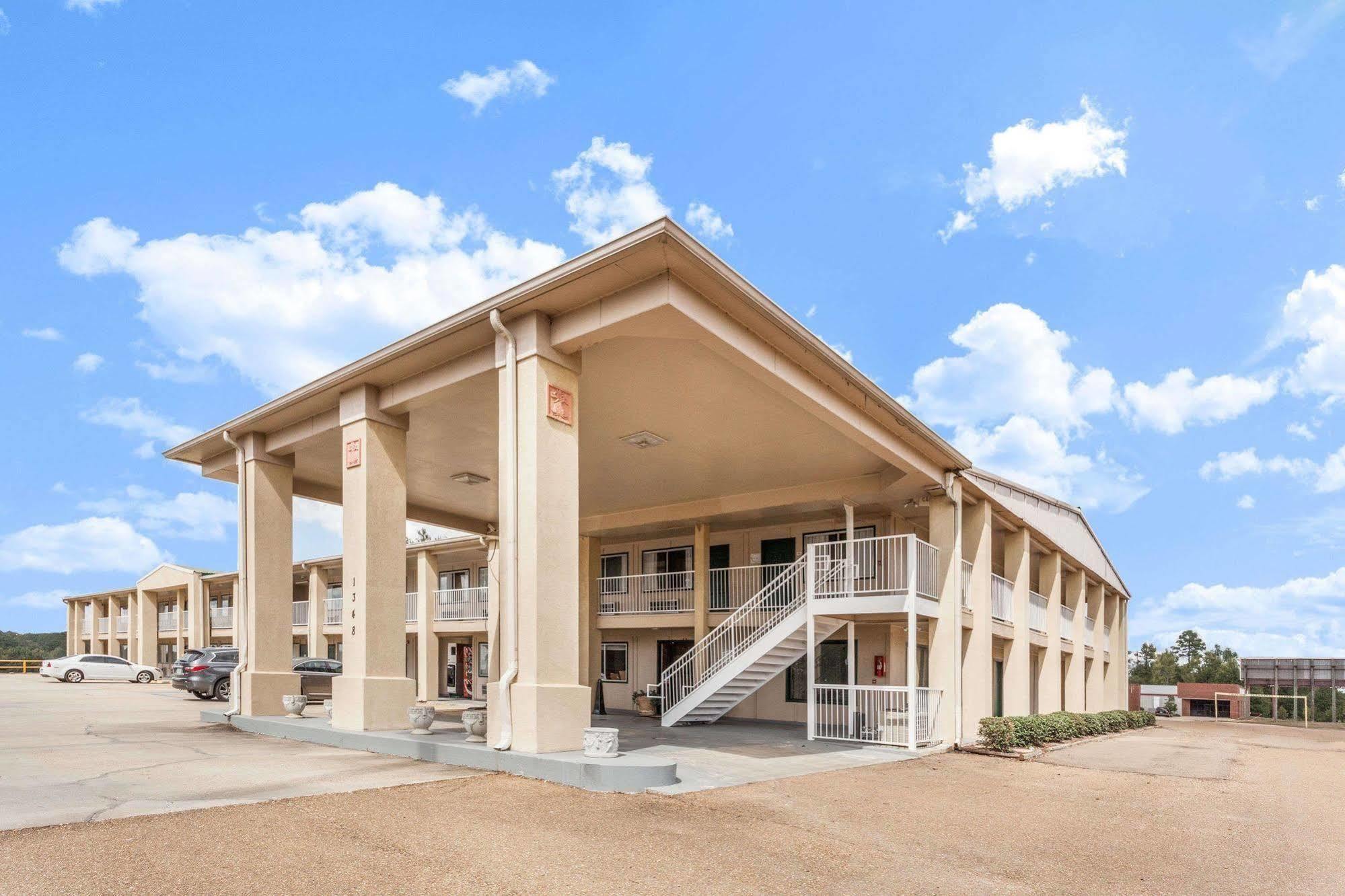 Super 8 By Wyndham Brookhaven Hotel Kültér fotó